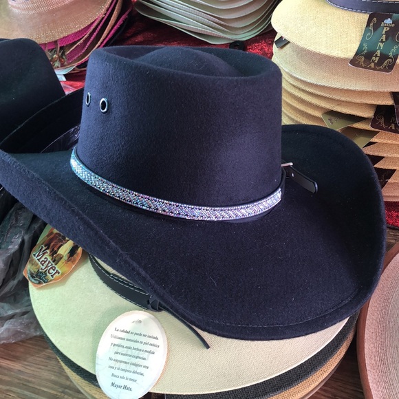Diamond belt black hat